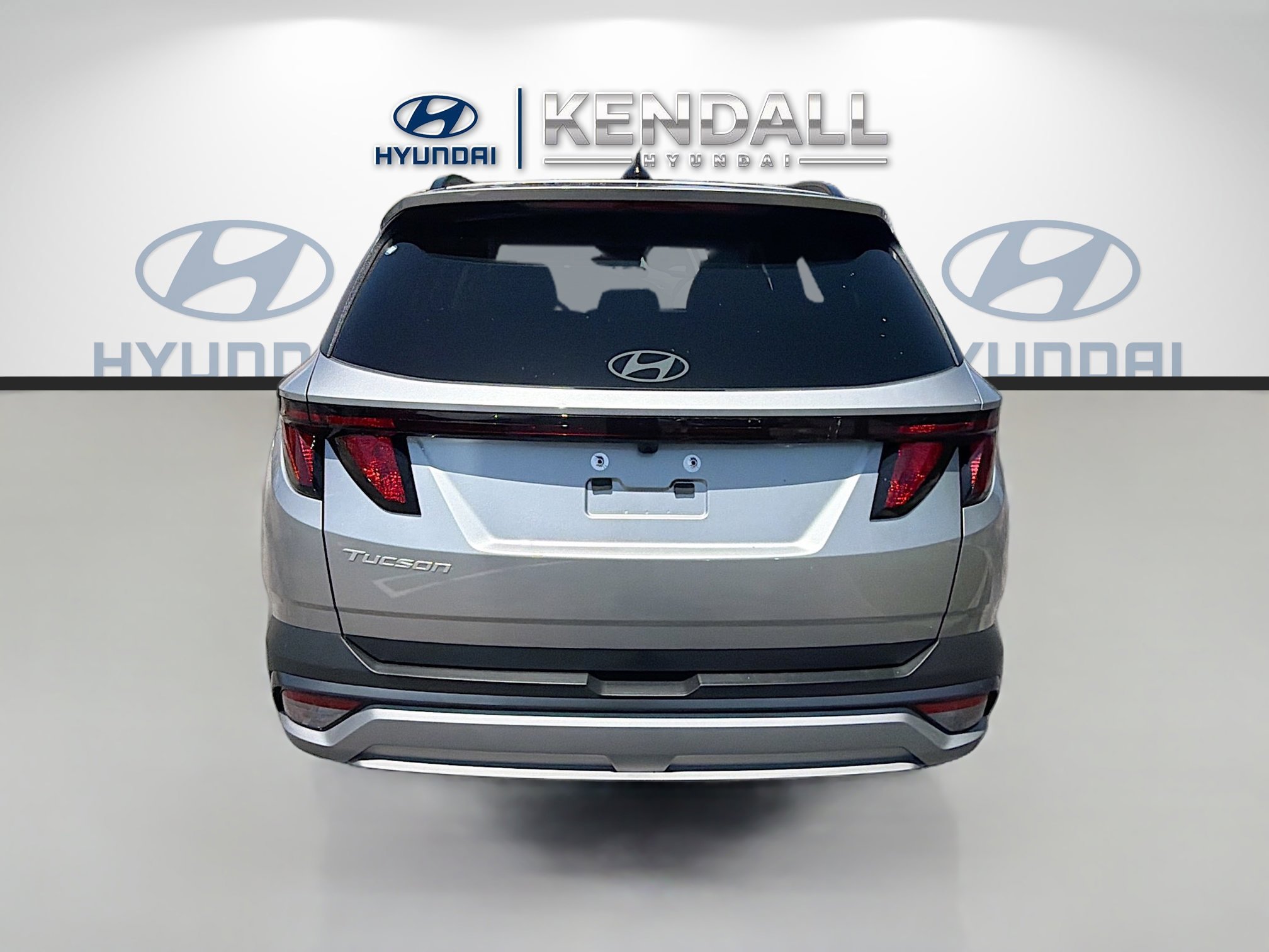 New 2026 Shimmering Silver Hyundai SEL FWD image 30