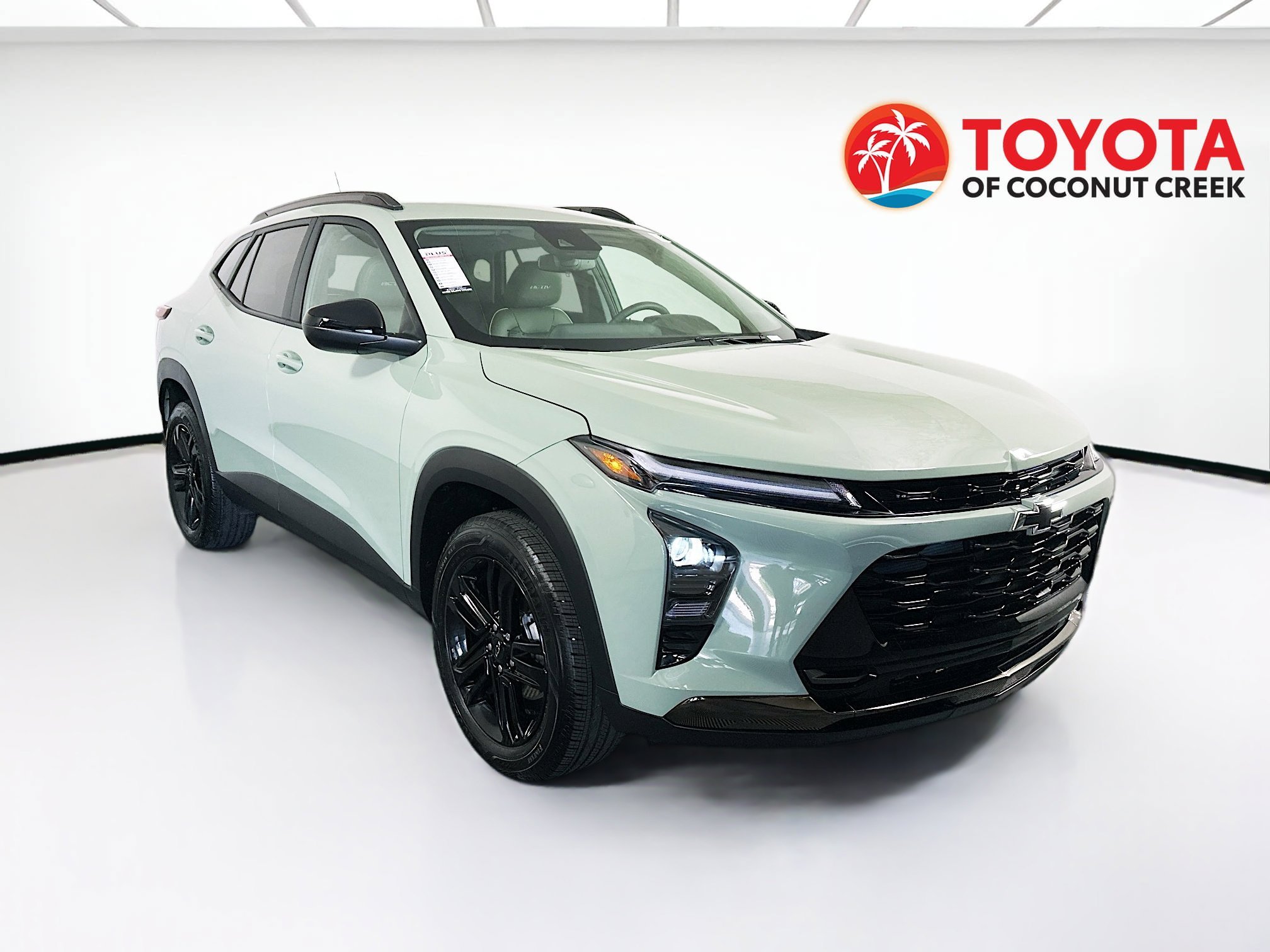 2025 Chevrolet Trax thumbnail 3