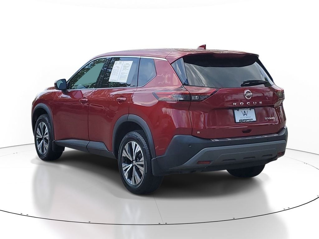 Used 2021 Scarlet Ember Tintcoat Nissan SV image 3