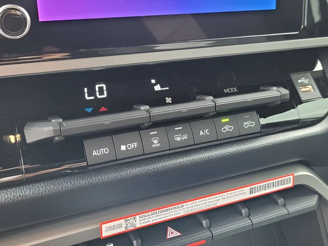 2025 Toyota Tundra SR5 - Photo 33