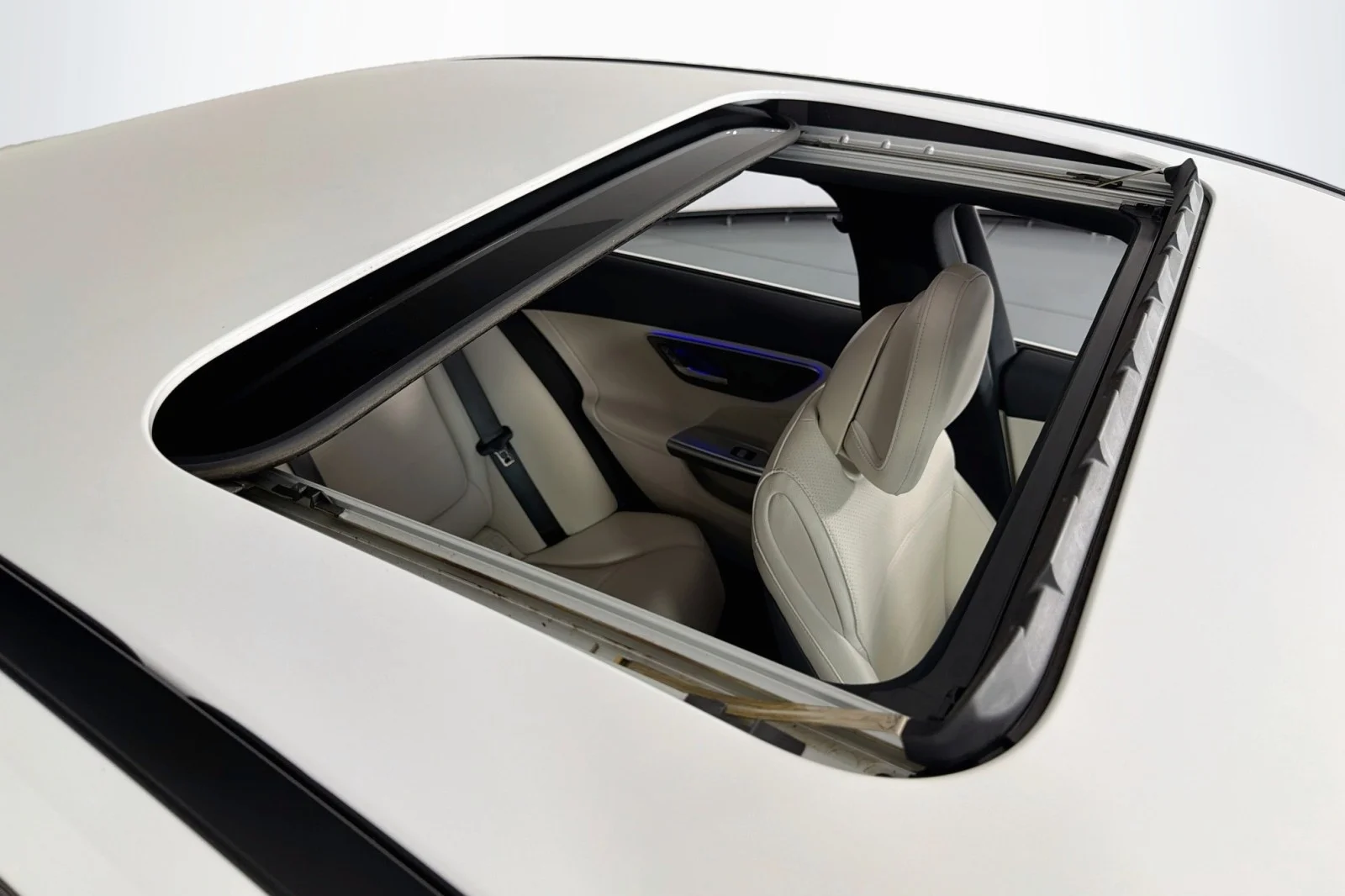 Certified Used 2024 Polar White Mercedes-Benz C 300 image 22