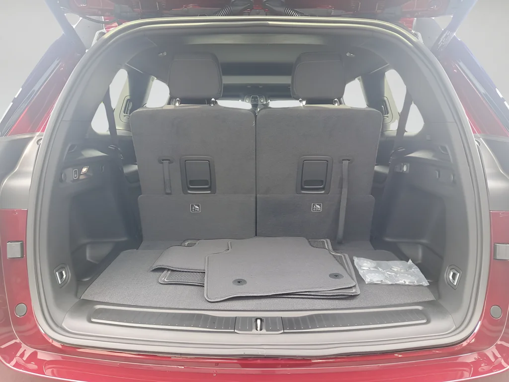 New 2026 Velvet Red Pearl-Coat Exterior Paint Jeep Laredo image 27