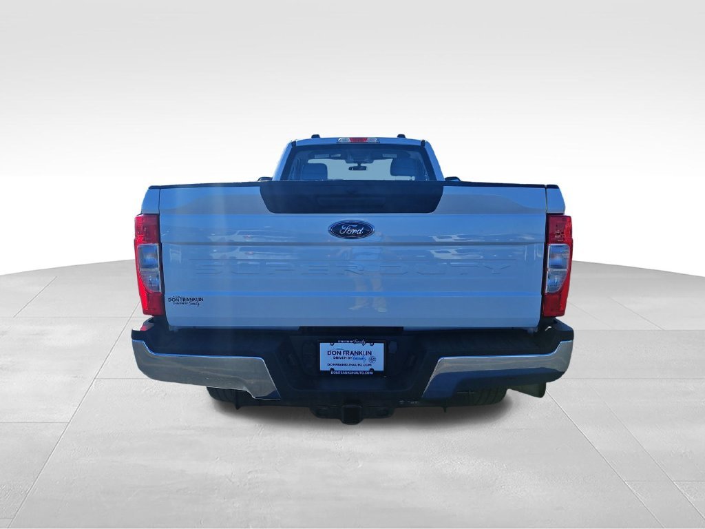 Used 2020 White Ford XL image 4