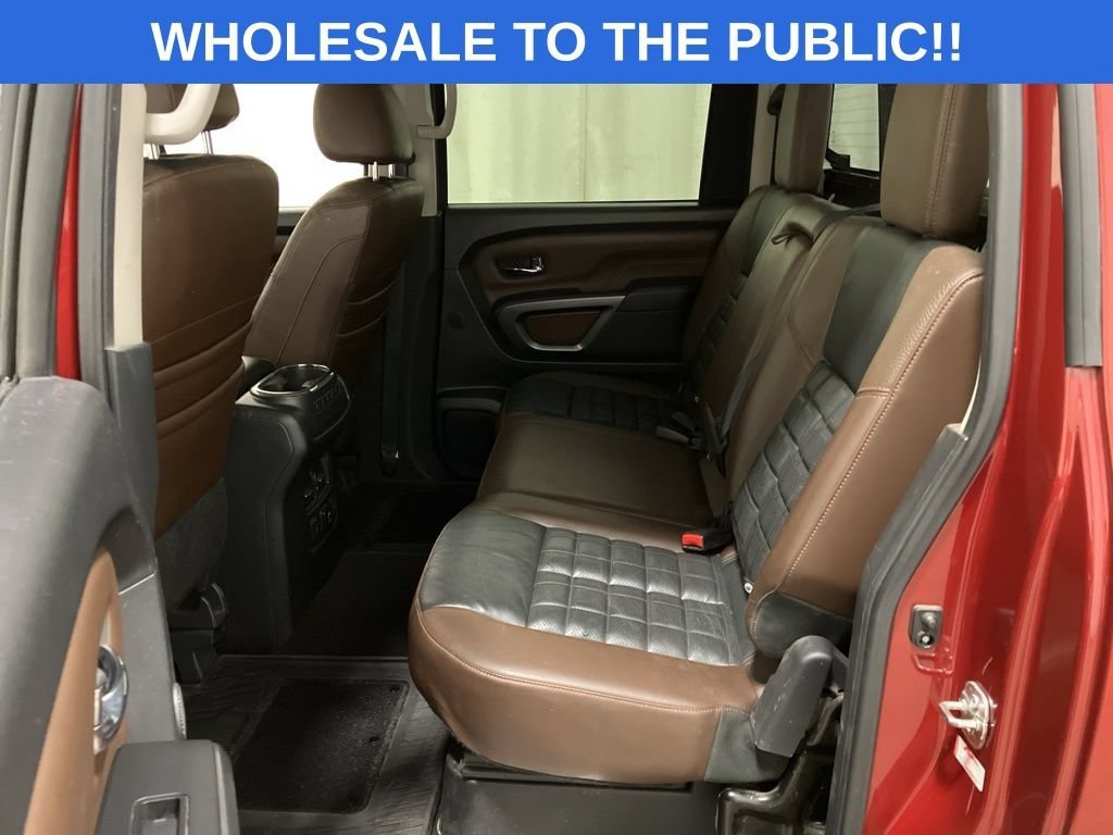 Used 2018 Cayenne Red Nissan Platinum Reserve image 13