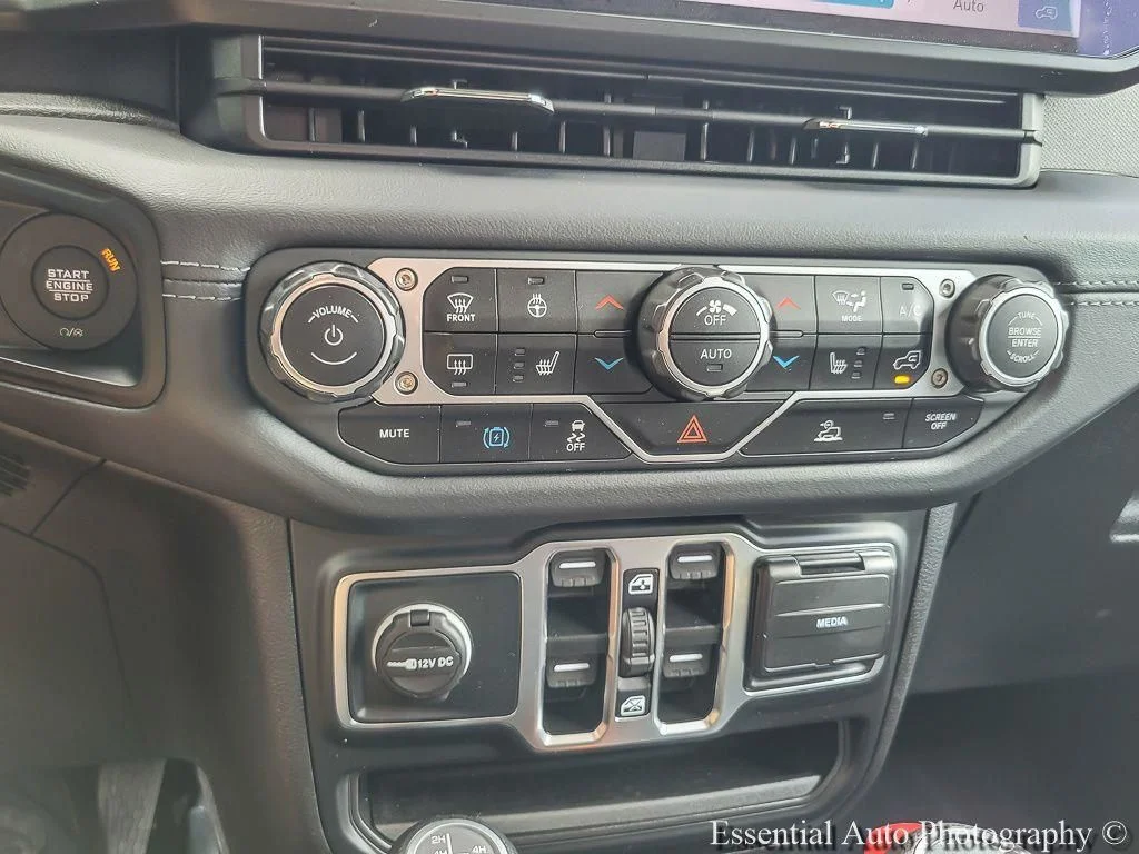 Certified Used 2025 Black Jeep Sahara 4xe image 18