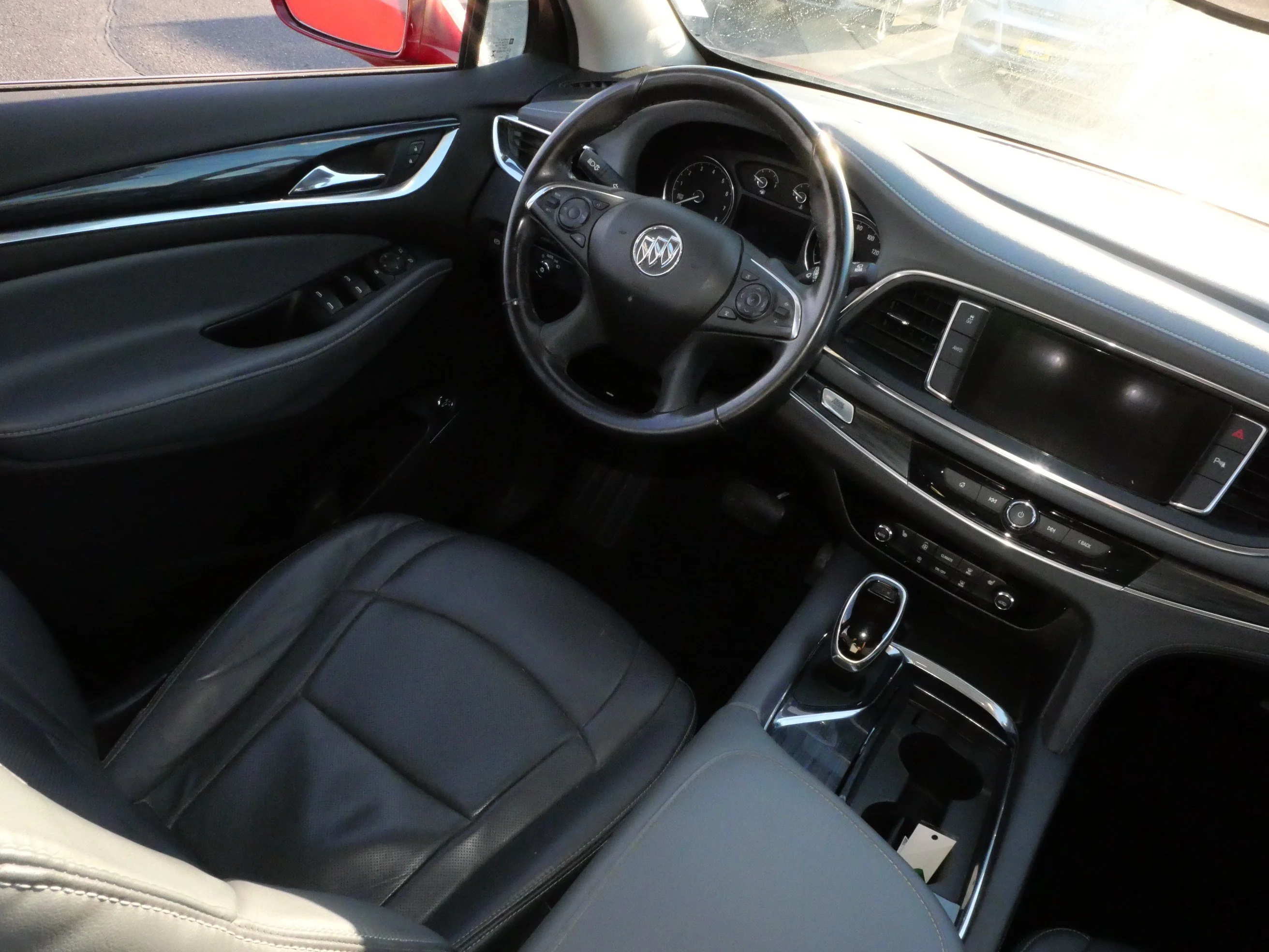 Used 2018 Red Quartz Tintcoat Buick Essence image 9