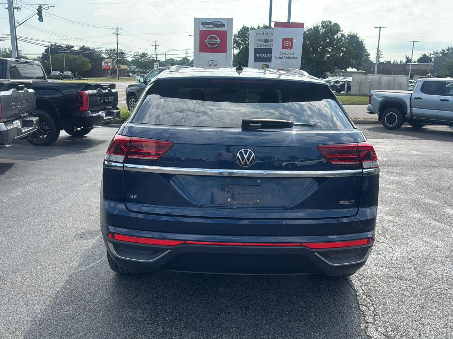 Used 2020  Volkswagen 2.0T SE w/Technology image 5