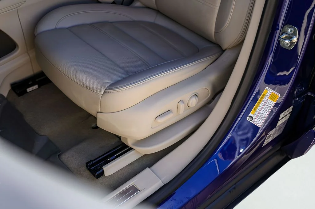 Used 2023 Blue GMC Denali image 11