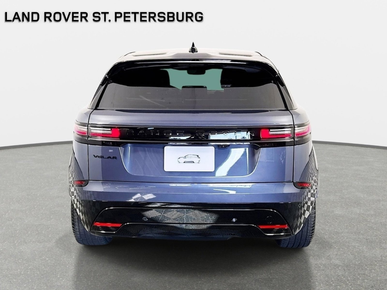 Used 2026 Blue Land Rover Dynamic SE image 6