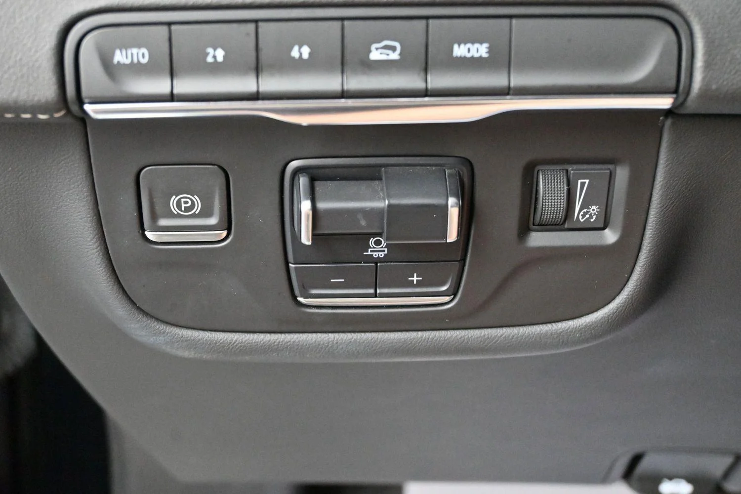 Used 2023 Black Raven Cadillac Sport image 30