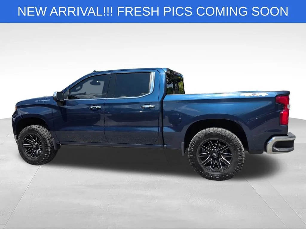 Used 2019 NORTHSKY BLUE METALLIC Chevrolet LTZ image 4