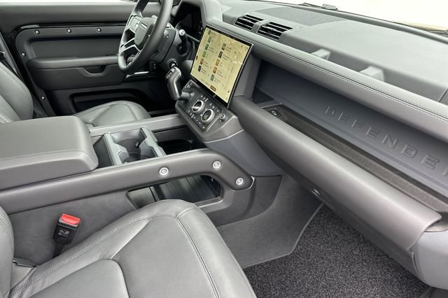 New 2026 Black Land Rover S image 15