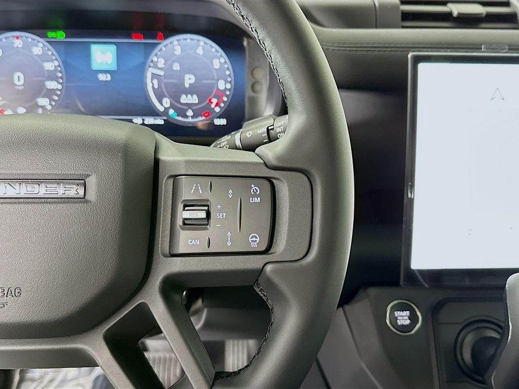 Used 2026 Tasman Blue Land Rover S image 14