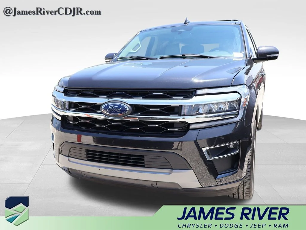 Used 2024 Gray Ford Limited image 4