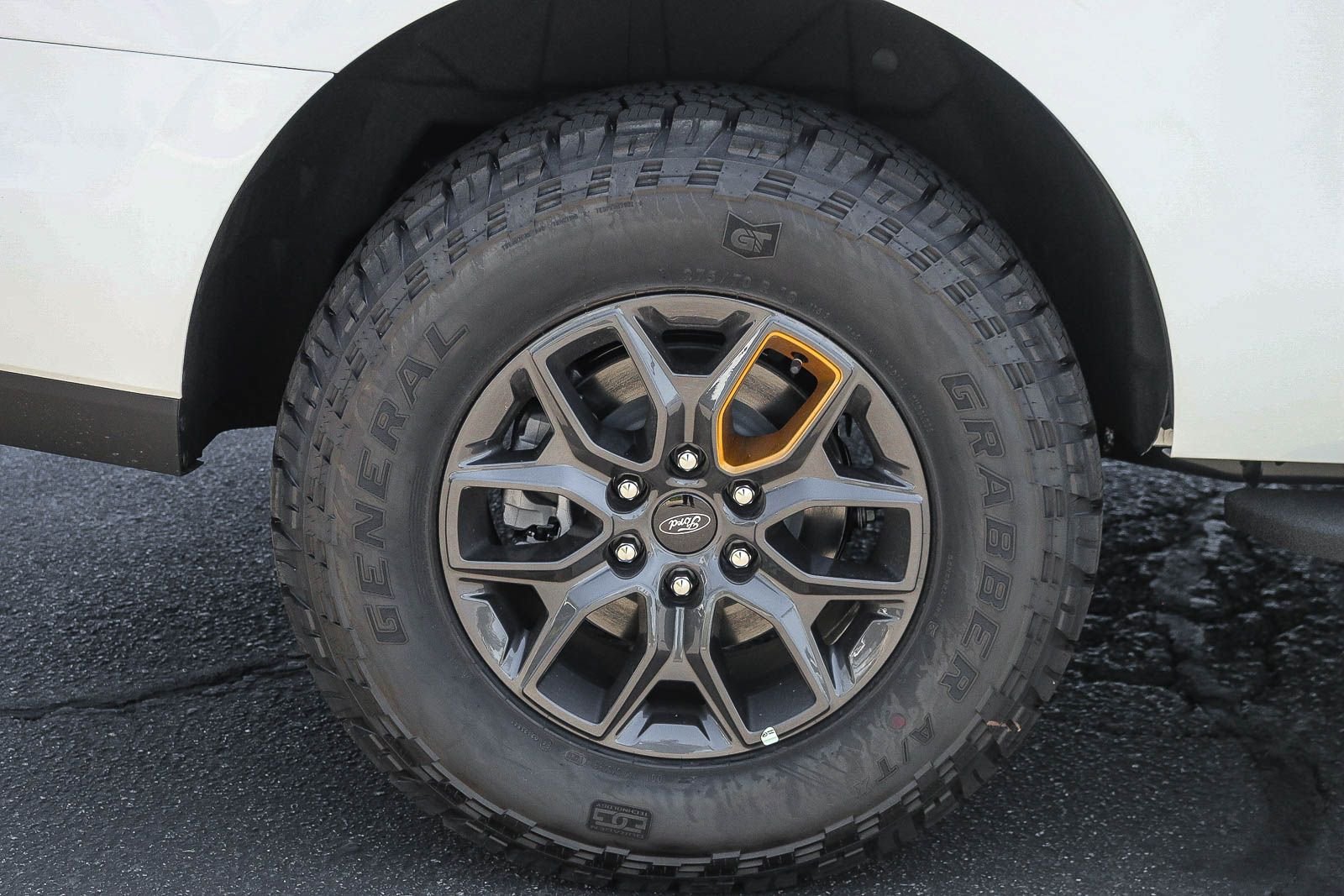 New 2026 Star White Metallic Tri-Coat Ford Tremor® image 13