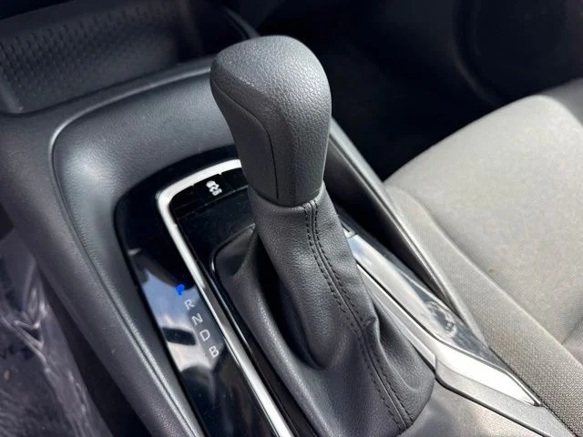 Used 2024  Toyota LE image 6