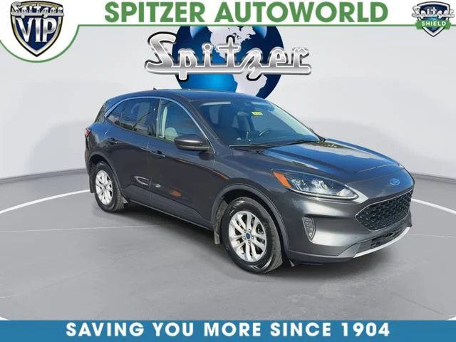 Used 2020 Magnetic Metallic Ford SE image 2