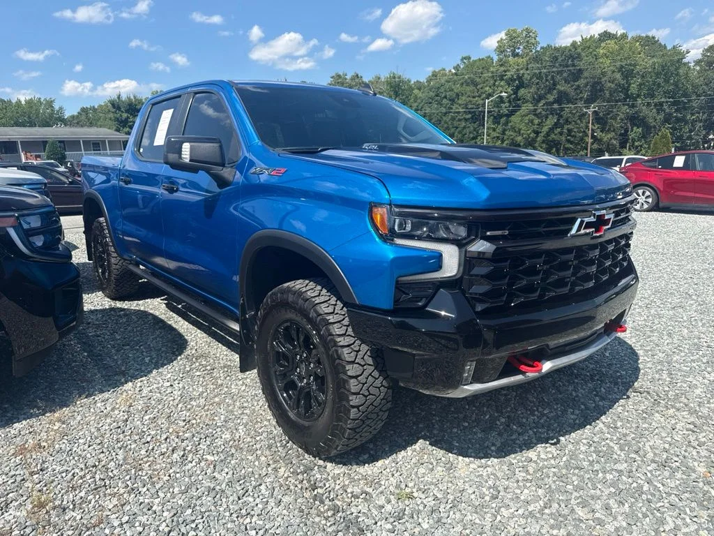Used 2022 Blue Chevrolet ZR2 image 2