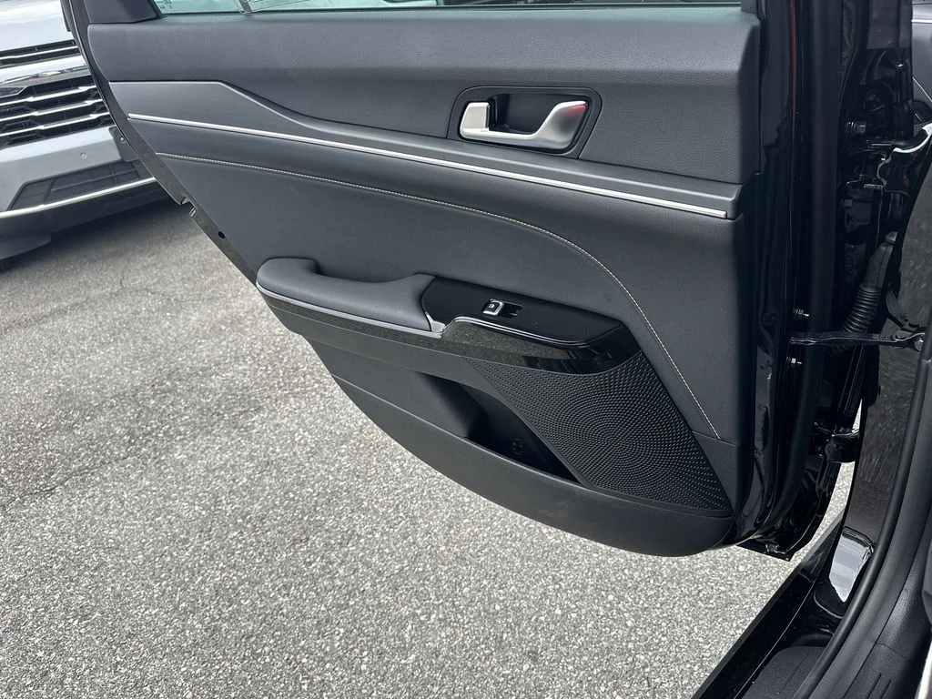 New 2026 Black Kia GT image 22