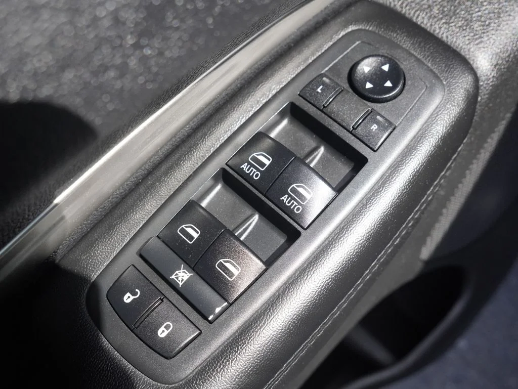 Certified Used 2018 Purple Dodge SXT image 11