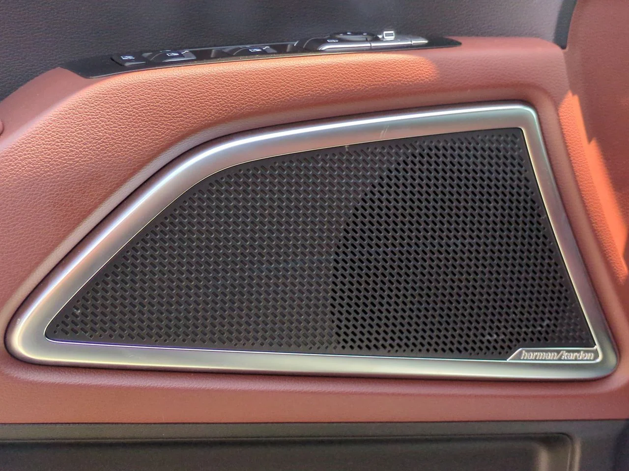 2025 Kia Telluride SX Prestige - Photo 25