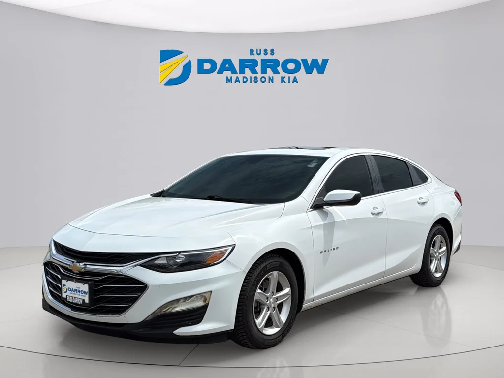Used 2024 Summit White Chevrolet LT image 1