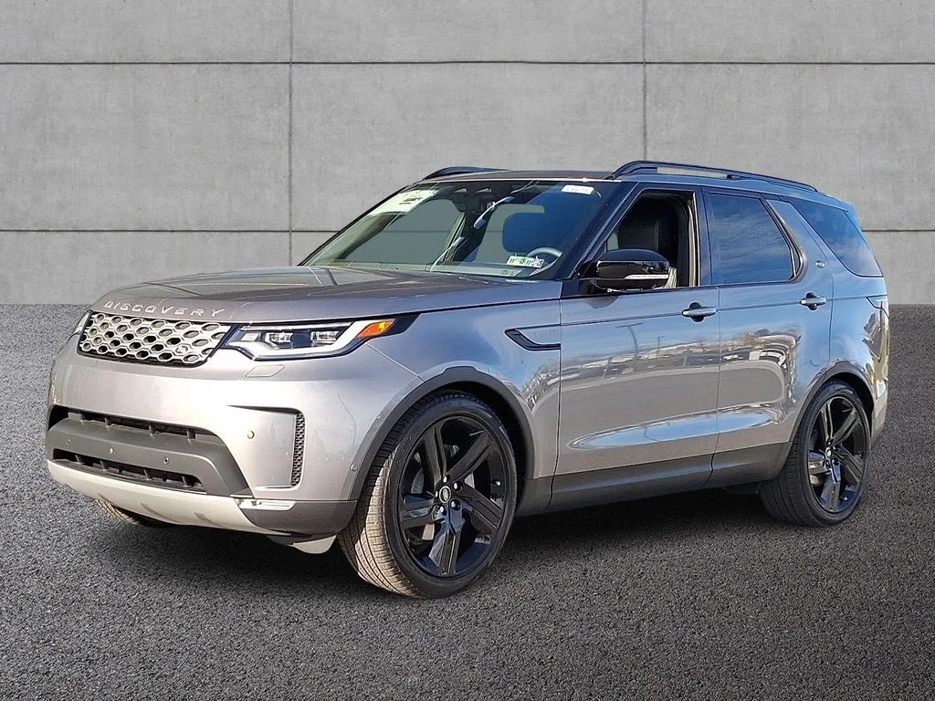 2025 Land Rover Discovery P300 S's photo