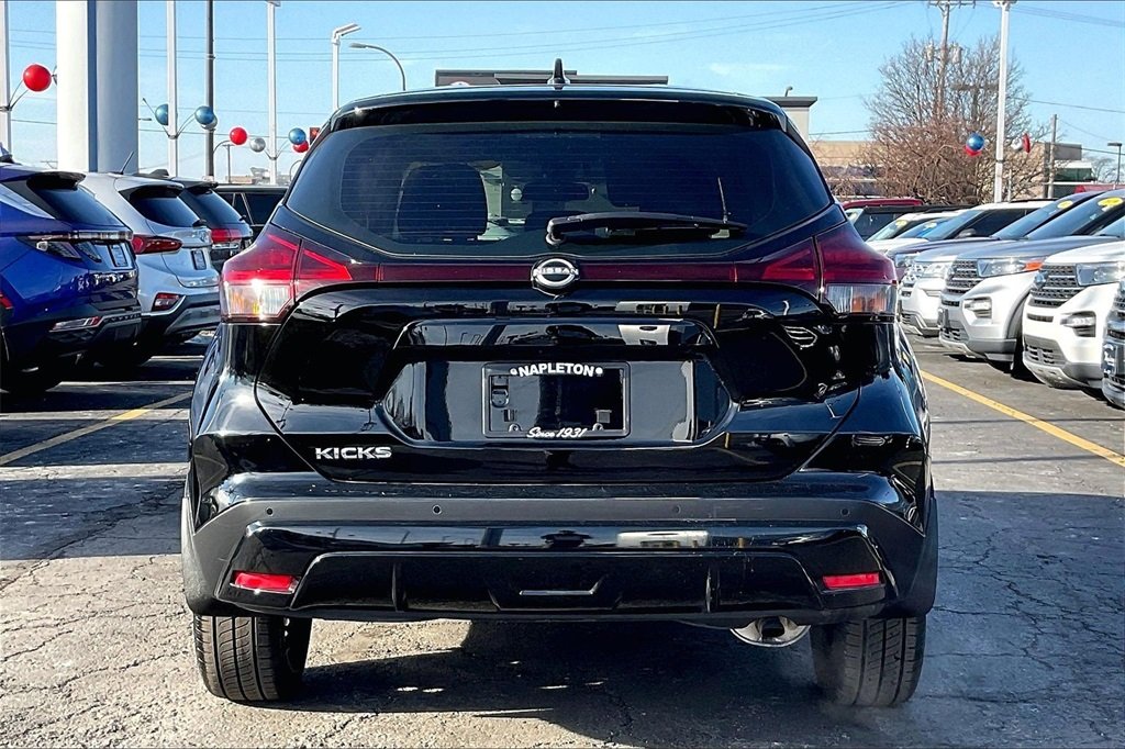 2022 NISSAN KICKS - Image 2