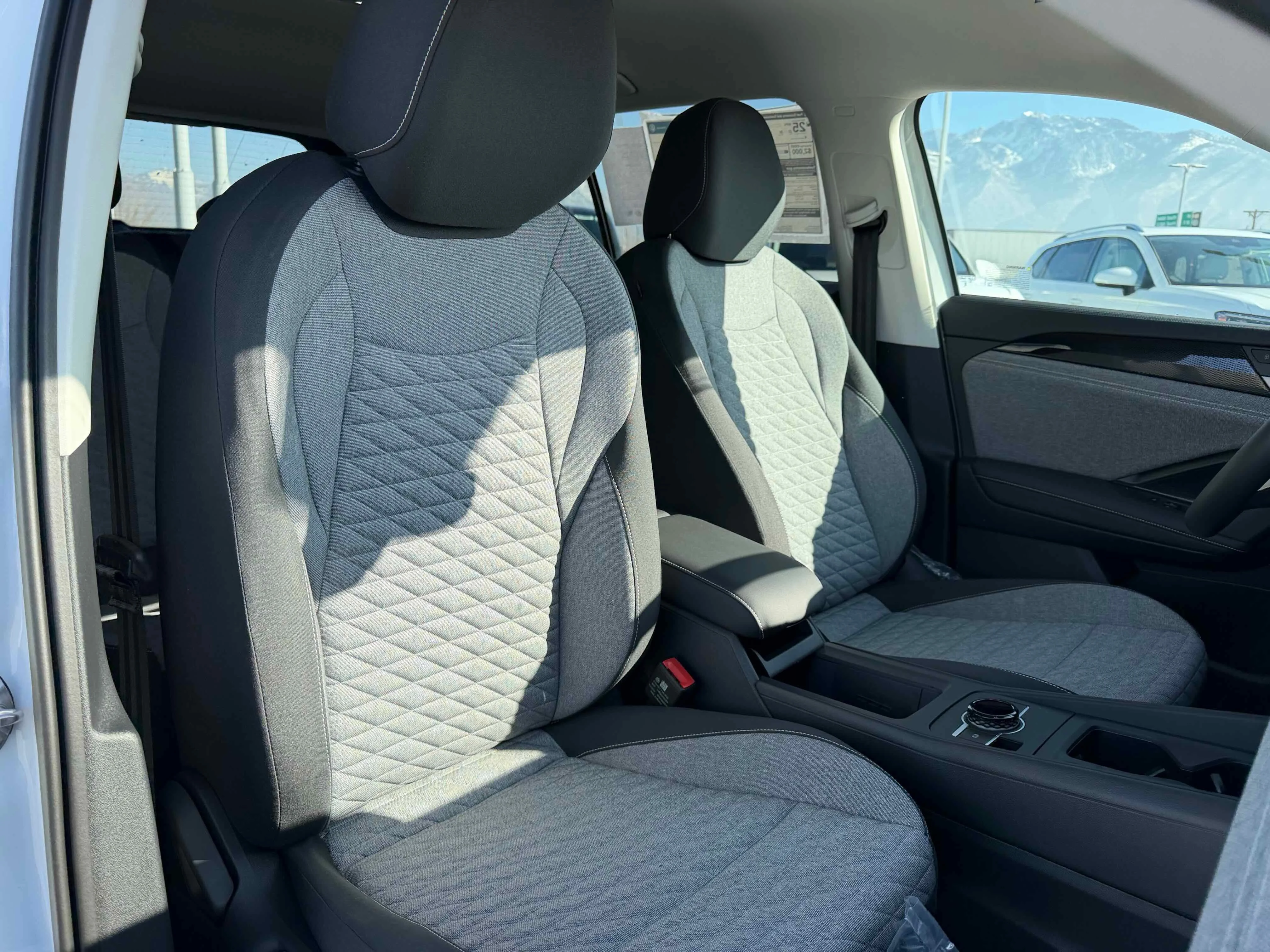 New 2026 Pure White Volkswagen S image 31