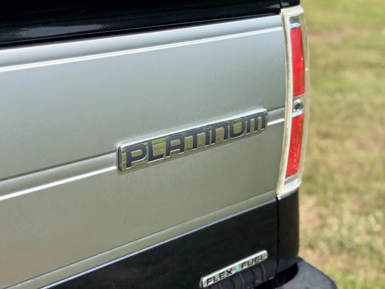 Used 2013 Black Ford Lariat 4x4 4dr SuperCrew Styleside 6.5 ft. SB image 10