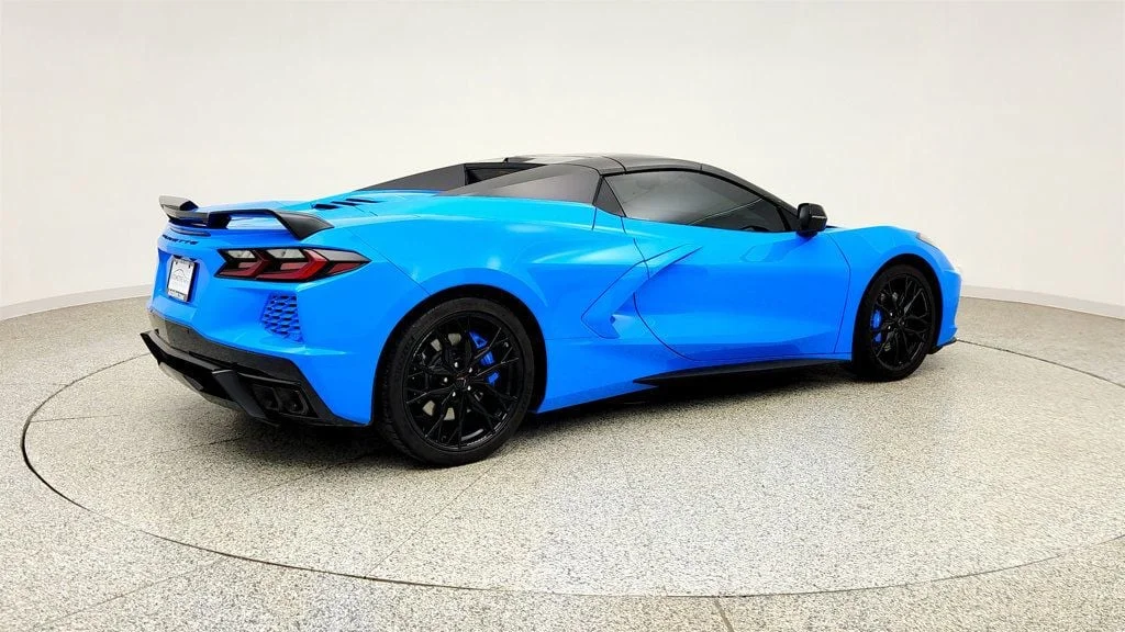Used 2023 Rapid Blue Chevrolet 2dr Stingray Convertible w/3LT, Z51, Front Lift & Mag Ride image 5