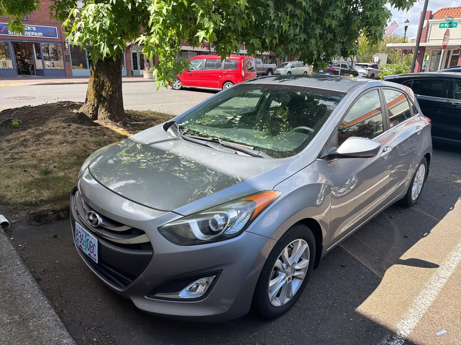 2013 Hyundai Elantra GT's photo
