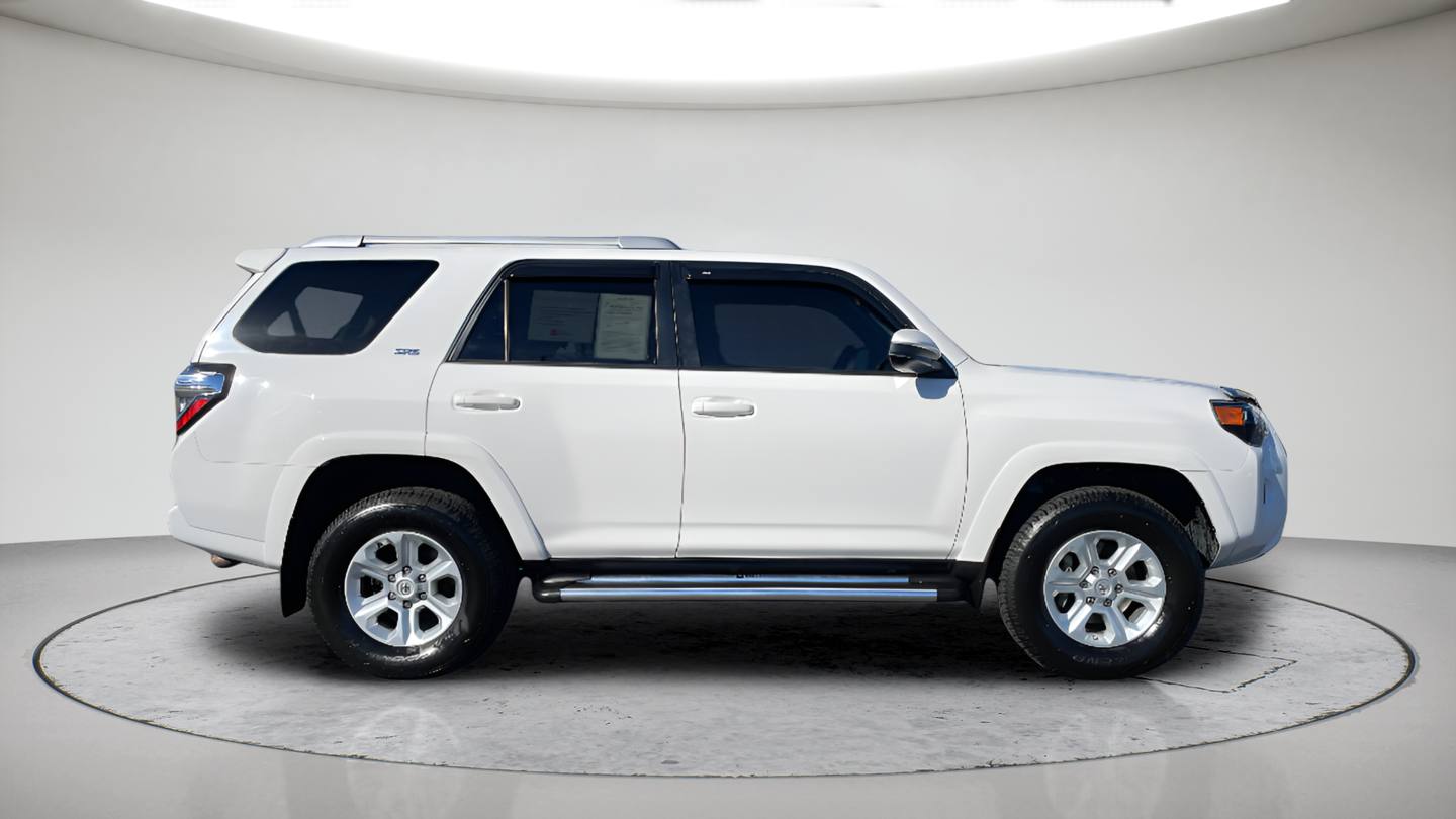 Certified Used 2017 White Toyota SR5 image 4