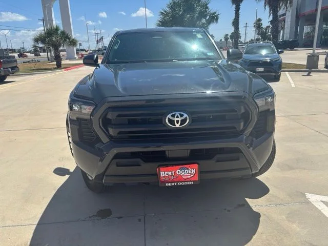 Used 2026  Toyota SR image 2
