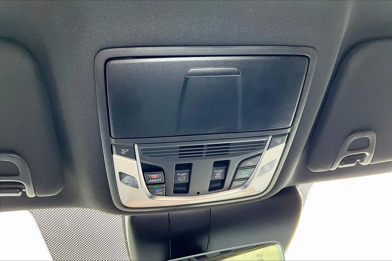 2026 Acura RDX A-Spec Package - Photo 17