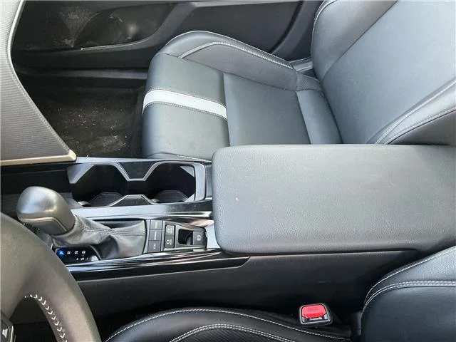 Used 2025 Wind Chill Pearl Toyota XSE image 25