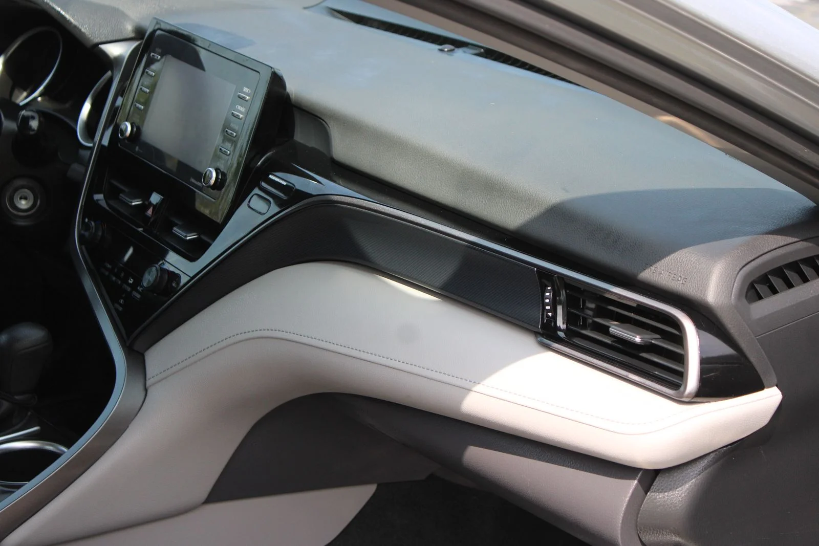 Used 2023 Silver Toyota LE image 26