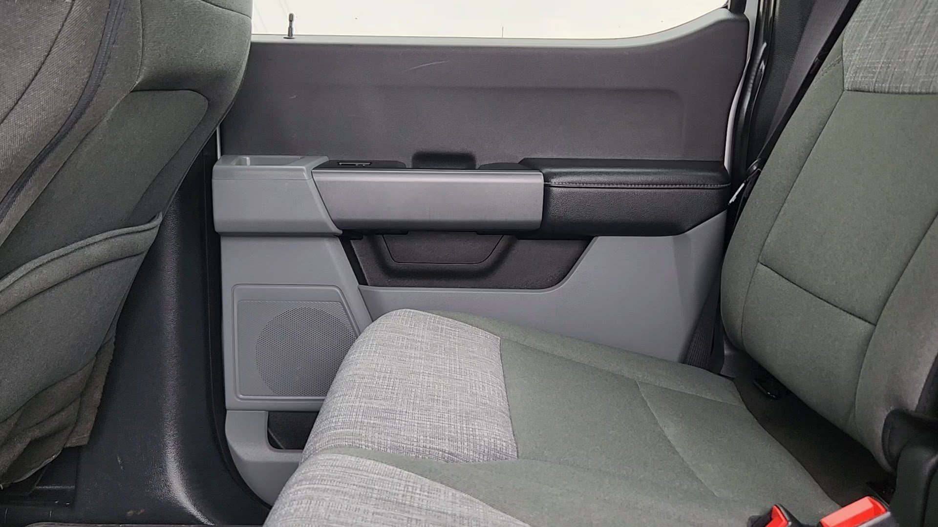 Used 2023 Oxford White Ford XLT image 15