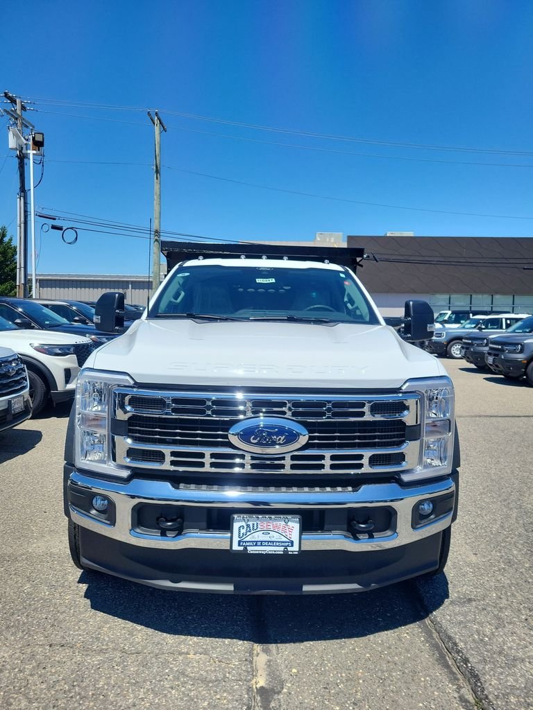 New 2026 Oxford White Ford F-450® XL image 2