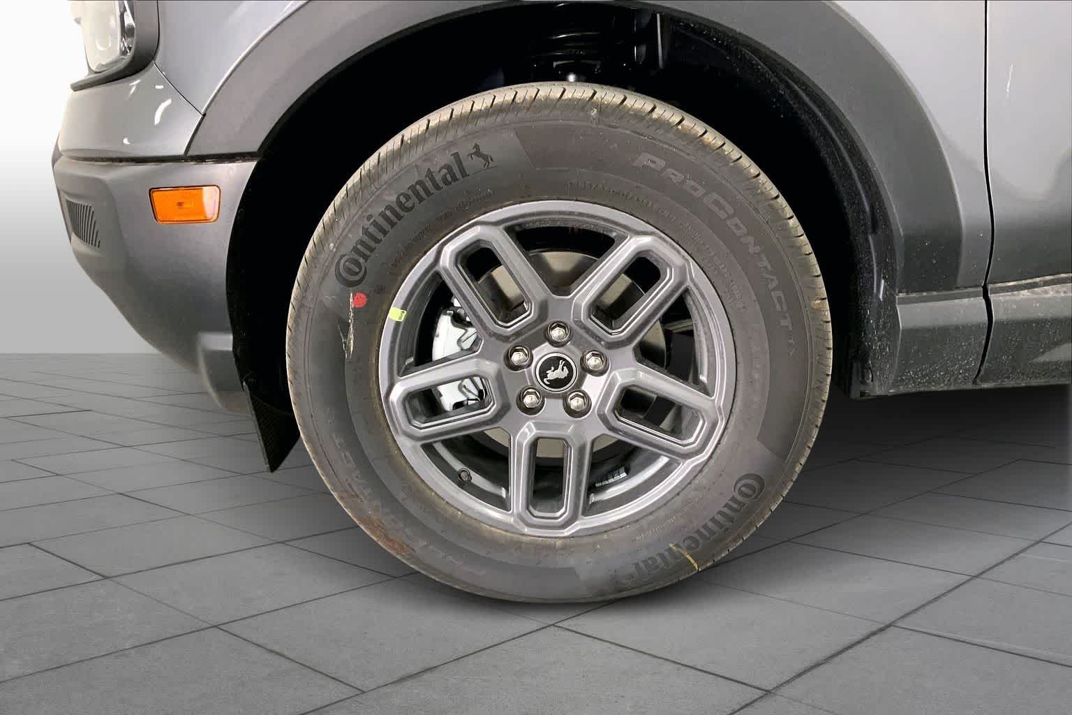 New 2026 Carbonized Gray Metallic Ford Big Bend® image 9
