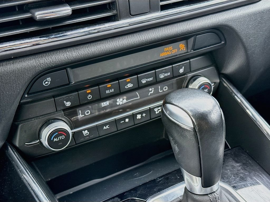 Used 2021 Snowflake White Pearl Mica Mazda Grand Touring image 16
