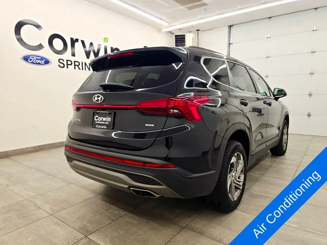 Used 2023 Twilight Black Hyundai SE image 5