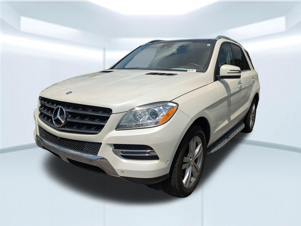 Used 2014  Mercedes-Benz ML 350 image 1