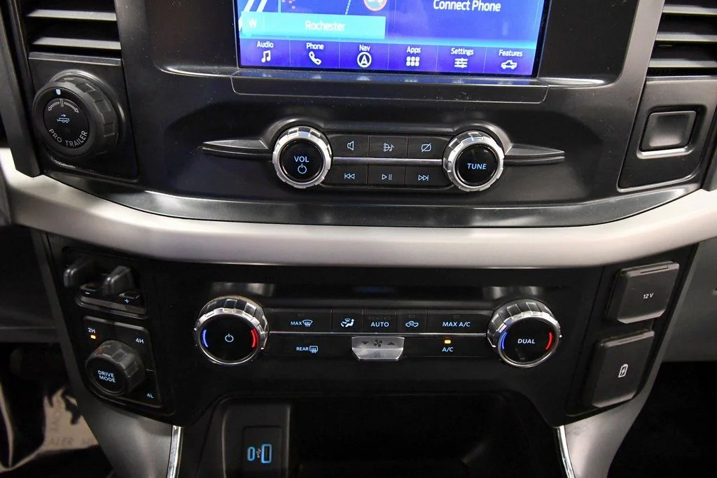 Used 2022 Gray Ford XLT image 24