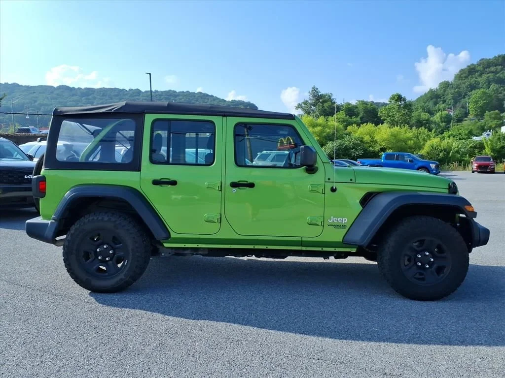 Used 2019 Green Jeep Unlimited Sport image 13