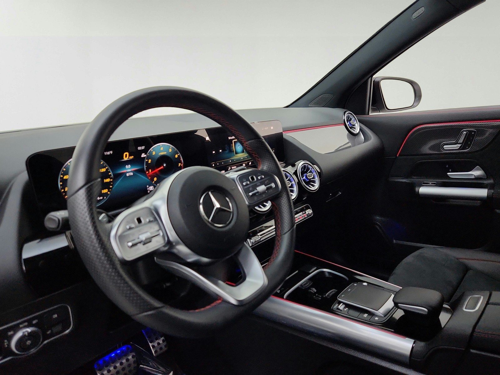 Certified Used 2023 Polar White Mercedes-Benz GLA 250 image 16