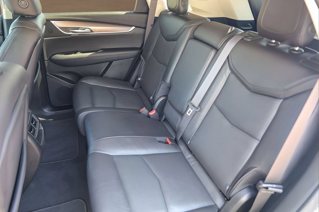 Used 2019 BRONZE DUNE METALLIC Cadillac Luxury FWD image 21