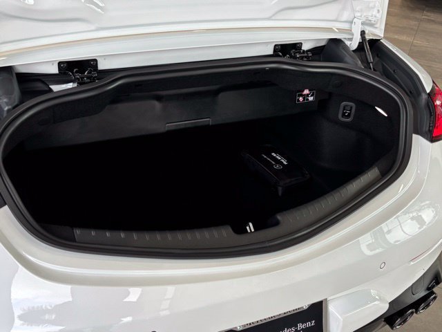 New 2026 MANUFAKTUR Moonlight White Metallic Mercedes-Benz AMG® CLE 53 4MATIC+ Cabriolet image 61