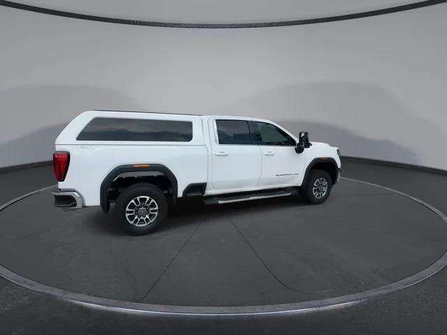 Used 2024 White GMC SLE image 8