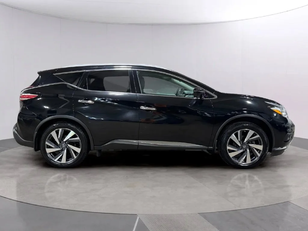 Used 2016 Magnetic Black Metallic Nissan Platinum image 3
